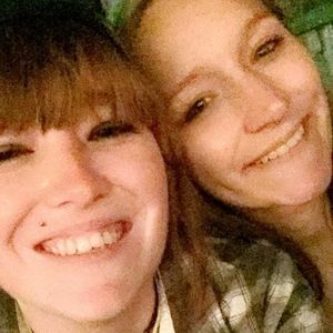 Meet your Posher, Becca